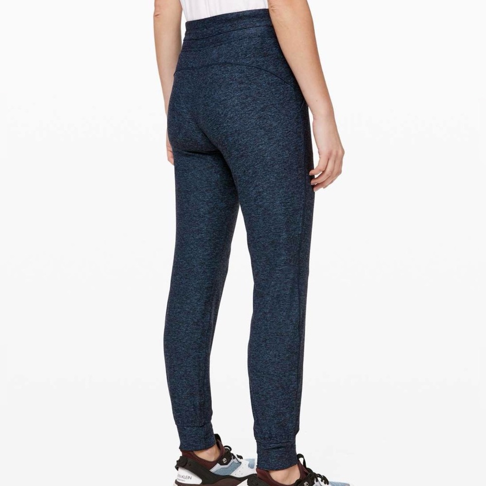 Lululemon Ready To Rulu Joggers size 4